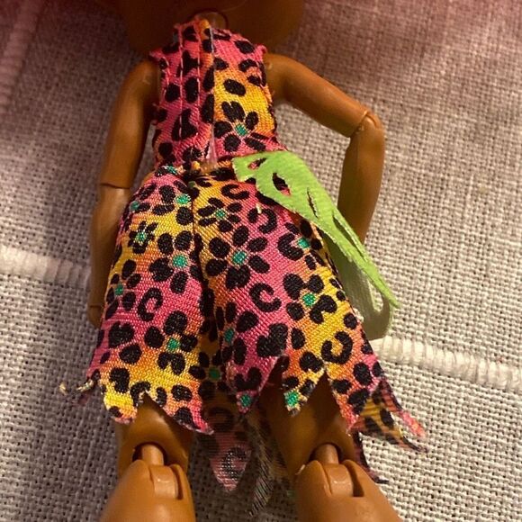 Mattel Cave Club Prehistoric Fashion Doll FERNESSA - Picture 6 of 9